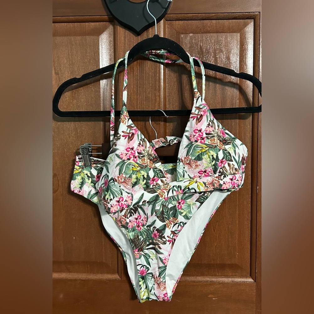 Victoria's Secret Pink and Green Bikini with Strappy Halter Top Womens Medium